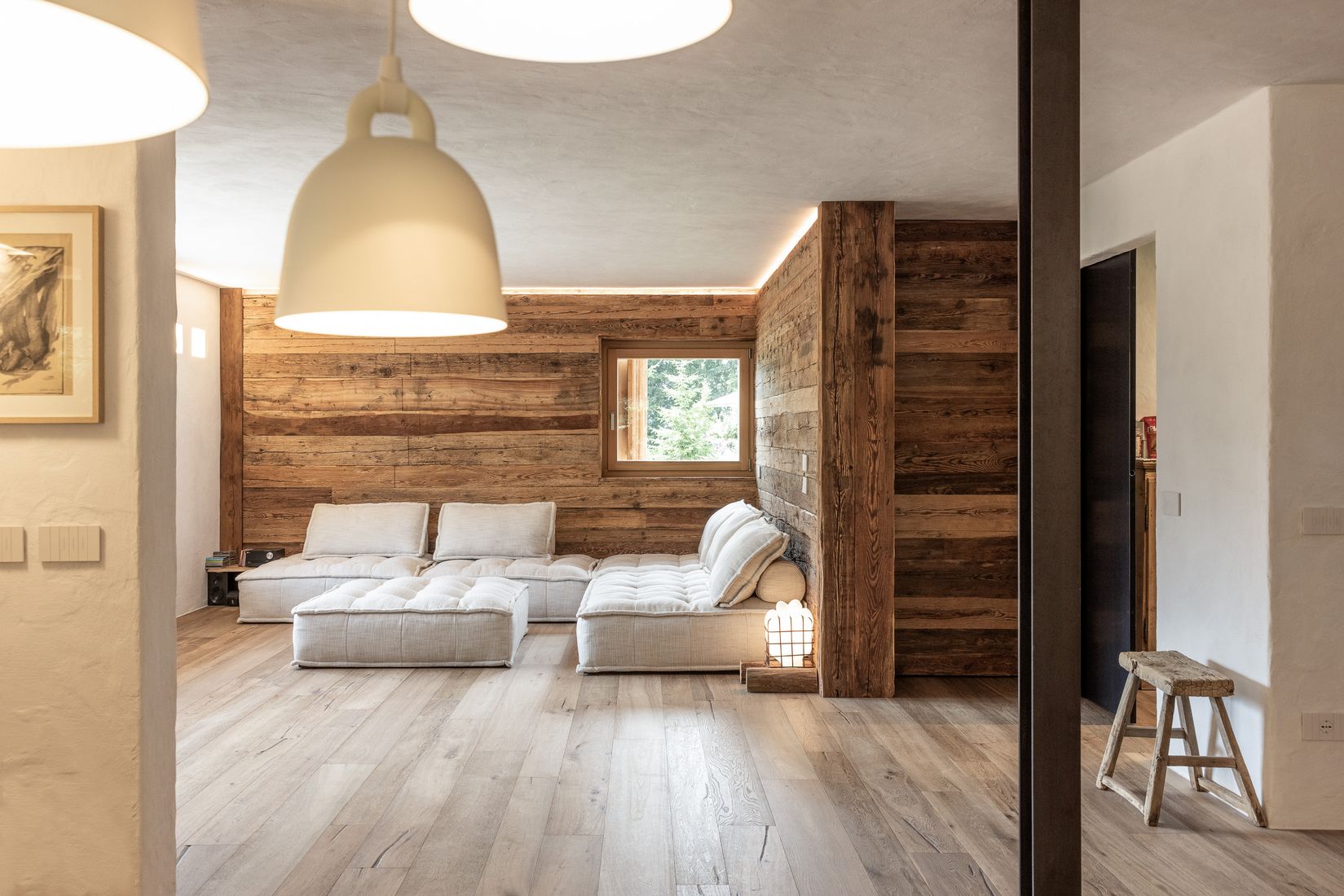 Chalet M, IT
